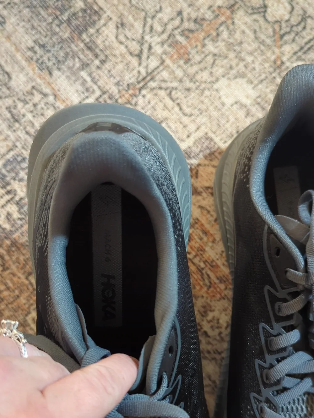 Hoka One One Mach 6 LA 1164033-BBLC Black Gray Running Sneaker Women's 9.5B